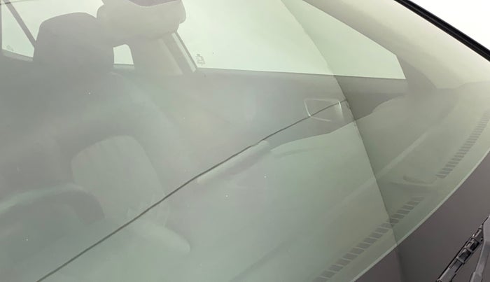 2019 Hyundai VENUE SX PLUS 1.0 TURBO DCT, Petrol, Automatic, 53,193 km, Front windshield - Minor spot on windshield