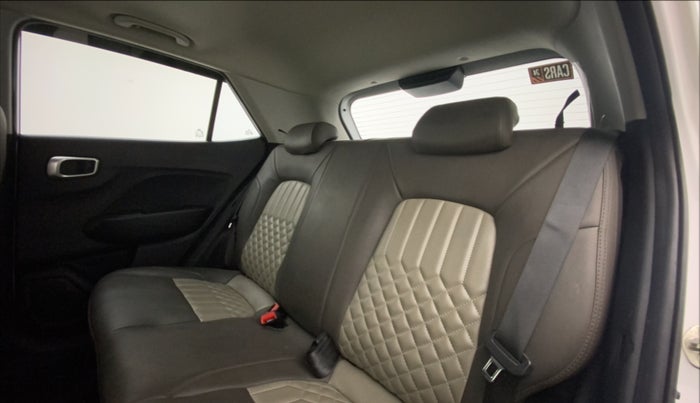 2019 Hyundai VENUE SX PLUS 1.0 TURBO DCT, Petrol, Automatic, 53,193 km, Right Side Rear Door Cabin