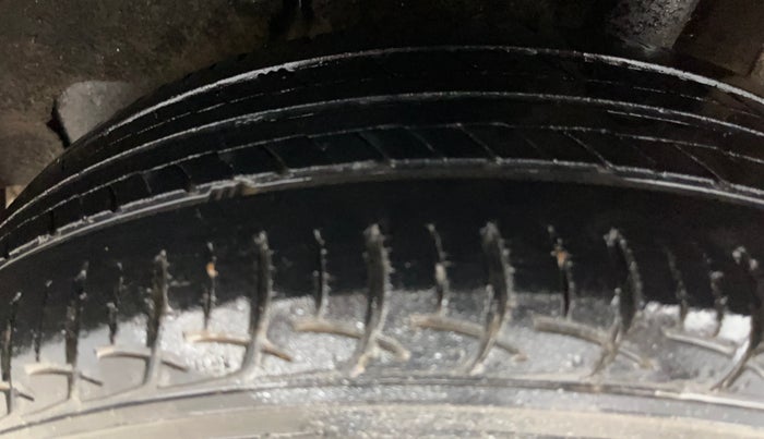 2017 Maruti Baleno DELTA PETROL 1.2, Petrol, Manual, 53,131 km, Left Rear Tyre Tread