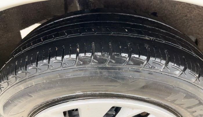 2017 Maruti Baleno DELTA PETROL 1.2, Petrol, Manual, 53,131 km, Right Rear Tyre Tread