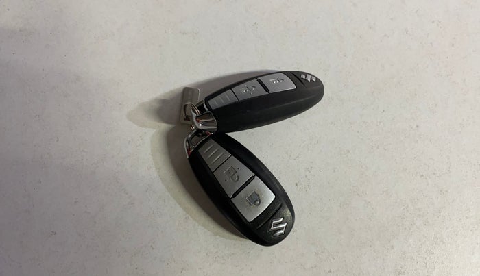 2016 Maruti Baleno ALPHA PETROL 1.2, Petrol, Manual, 88,369 km, Key Close Up