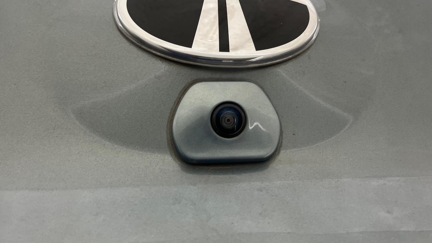 2024 Tata PUNCH CREATIVE AMT 1.2 RTN DUAL TONE, Petrol, Automatic, 3,786 km, Parking Camera