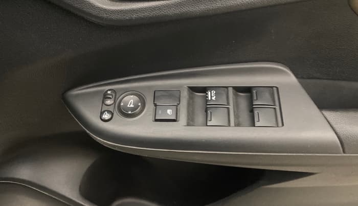 2017 Honda Jazz 1.2L I-VTEC V AT, Petrol, Automatic, 53,368 km, Driver Side Door Panels Control