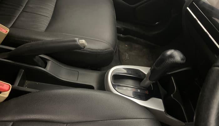 2017 Honda Jazz 1.2L I-VTEC V AT, Petrol, Automatic, 53,368 km, Gear Lever