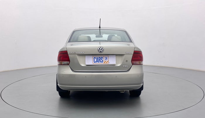 2014 Volkswagen Vento HIGHLINE 1.2 TSI AT, Petrol, Automatic, 67,995 km, Back/Rear