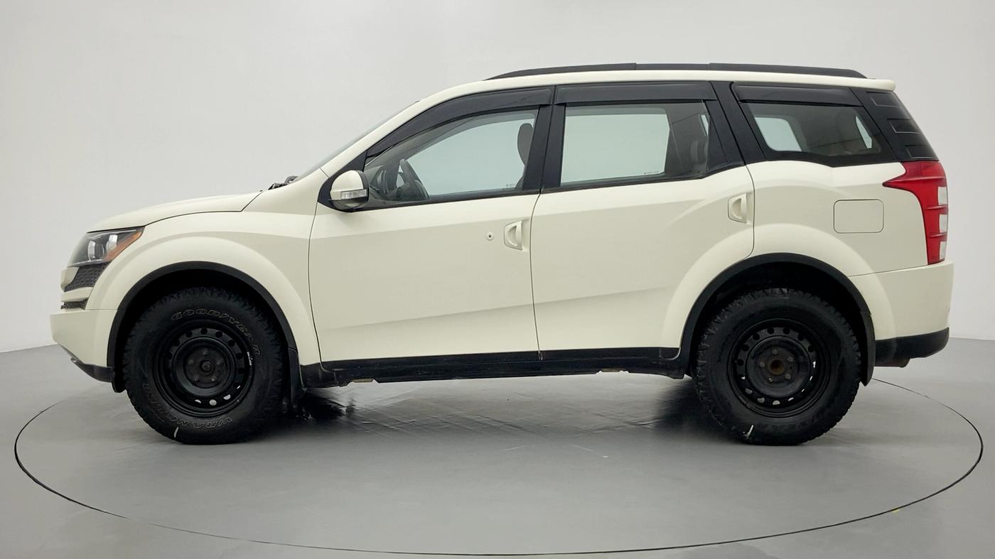 2014 Mahindra XUV500 W6 4X2, Diesel, Manual, 75,628 km, Left Side