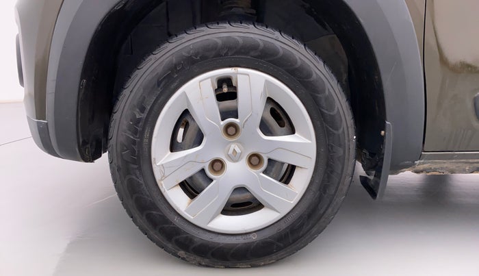 2016 Renault Kwid RXL, Petrol, Manual, 86,781 km, Left Front Wheel
