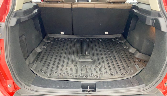 2021 Tata Harrier XZ PLUS 2.0L DUAL TONE, Diesel, Manual, 1,06,689 km, Boot Inside