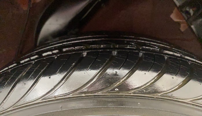 2012 Hyundai i20 SPORTZ 1.2, Petrol, Manual, 13,432 km, Left Rear Tyre Tread