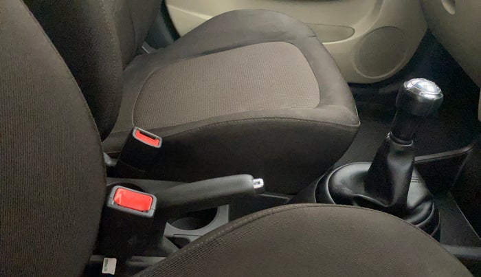 2012 Hyundai i20 SPORTZ 1.2, Petrol, Manual, 13,432 km, Gear Lever