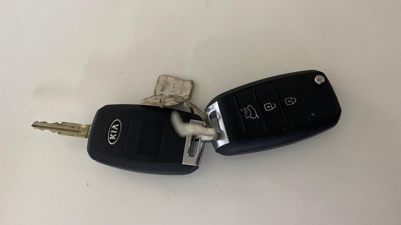 2021 KIA SONET HTK PLUS 1.2, Petrol, Manual, 9,064 km, Key Close Up