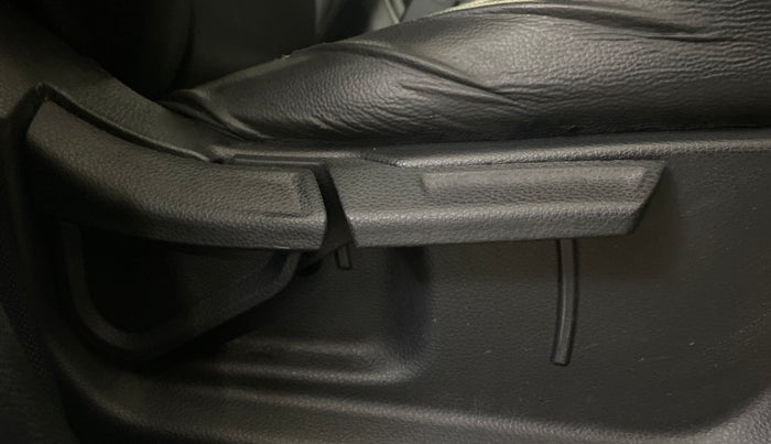 2021 KIA SONET HTK PLUS 1.2, Petrol, Manual, 9,029 km, Driver Side Adjustment Panel