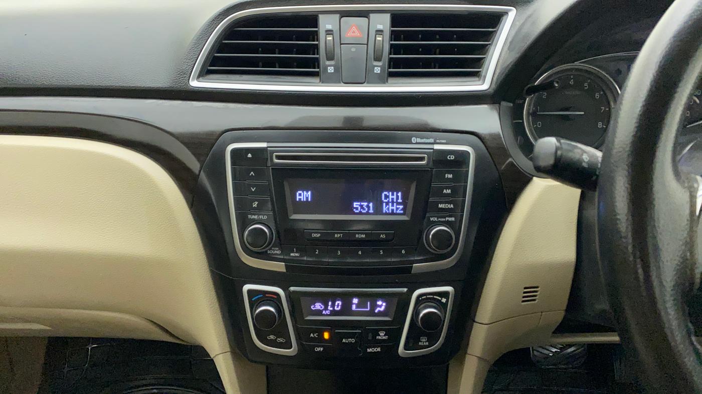 2017 Maruti Ciaz ZETA 1.4  AT PETROL, Petrol, Automatic, 92,127 km, Air Conditioner