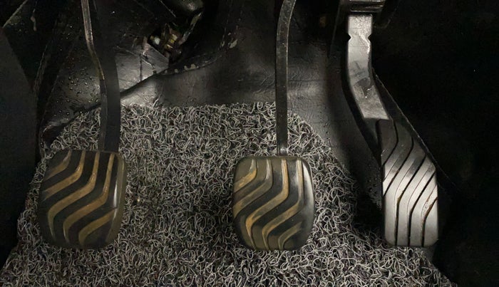 2022 Nissan MAGNITE XL, Petrol, Manual, 27,196 km, Pedals