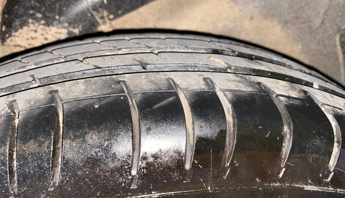 2011 Hyundai i10 MAGNA 1.2, Petrol, Manual, 40,907 km, Left Rear Tyre Tread