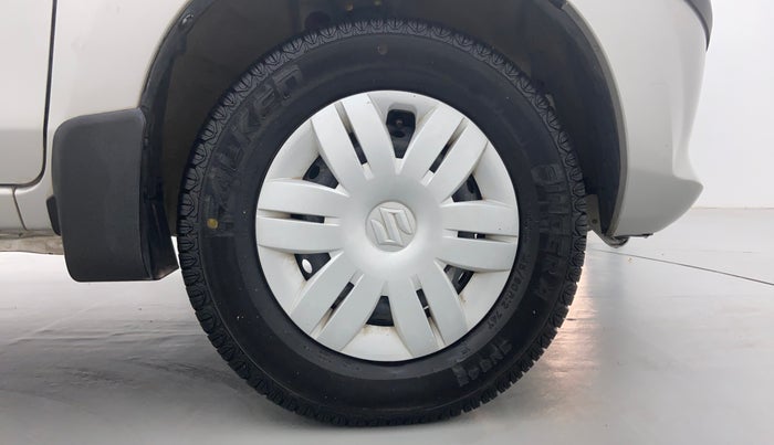 2016 Maruti Alto 800 LXI CNG, CNG, Manual, 25,795 km, Right Front Tyre