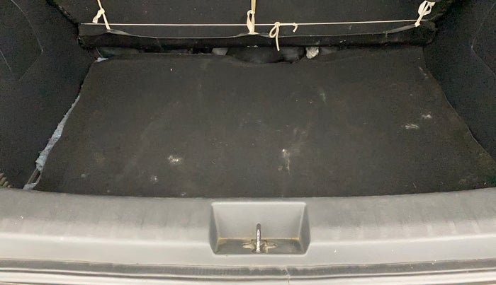 2022 Nissan MAGNITE XL, Petrol, Manual, 72,184 km, Boot Inside