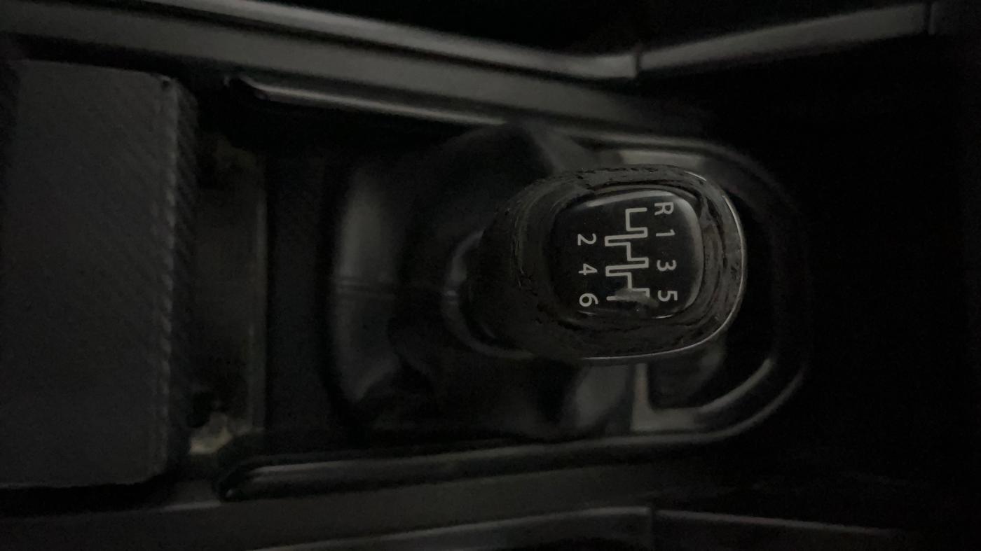 2020 Tata Harrier XM 2.0L KRYOTEC, Diesel, Manual, 95,786 km, Gear Lever