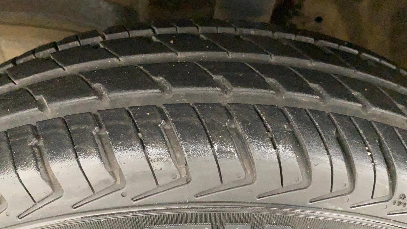 2023 Maruti Alto K10 VXI PLUS AMT, Petrol, Automatic, 6,778 km, Left Front Tyre Tread