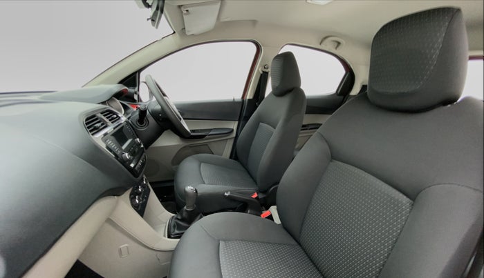 2017 Tata Tiago XZ 1.2 REVOTRON, Petrol, Manual, 32,289 km, Right Side Front Door Cabin