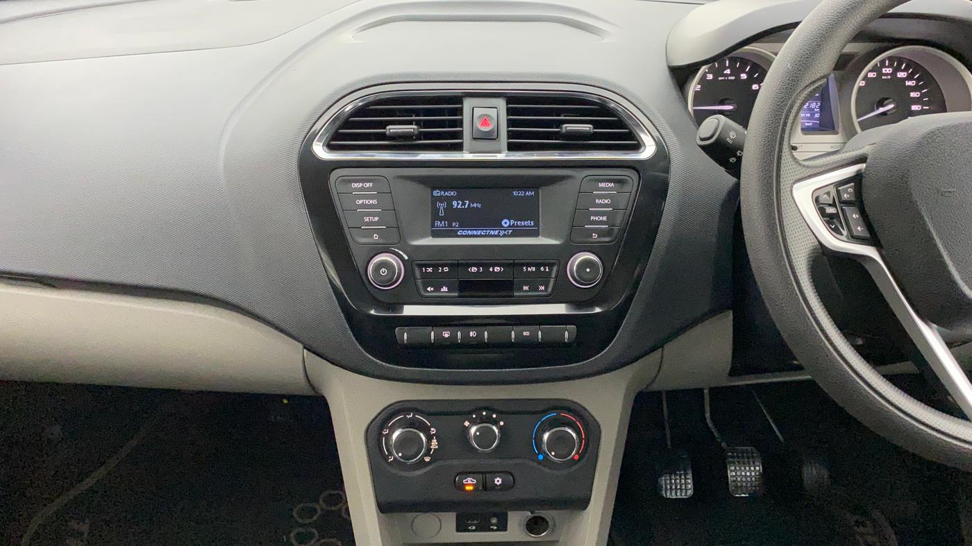 2017 Tata Tiago XZ 1.2 REVOTRON, Petrol, Manual, 32,289 km, Air Conditioner