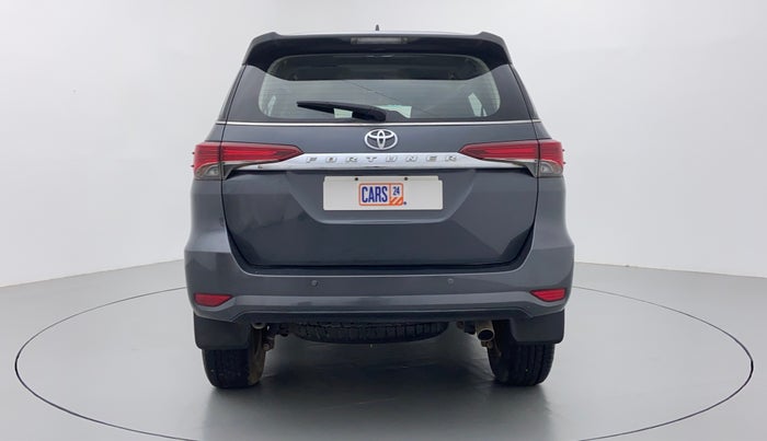 2017 Toyota Fortuner 2.8 4x2 MT, Diesel, Manual, 45,929 km, Back/Rear View