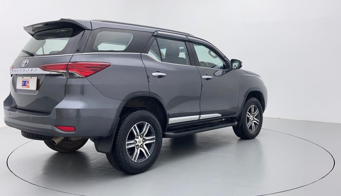 2017 Toyota Fortuner 2.8 4x2 MT, Diesel, Manual, 45,929 km, Right Back Diagonal (45- Degree) View