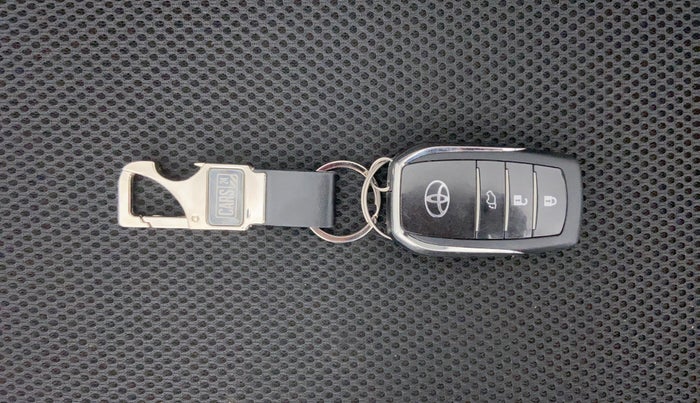 2017 Toyota Fortuner 2.8 4x2 MT, Diesel, Manual, 45,929 km, Key Close-up