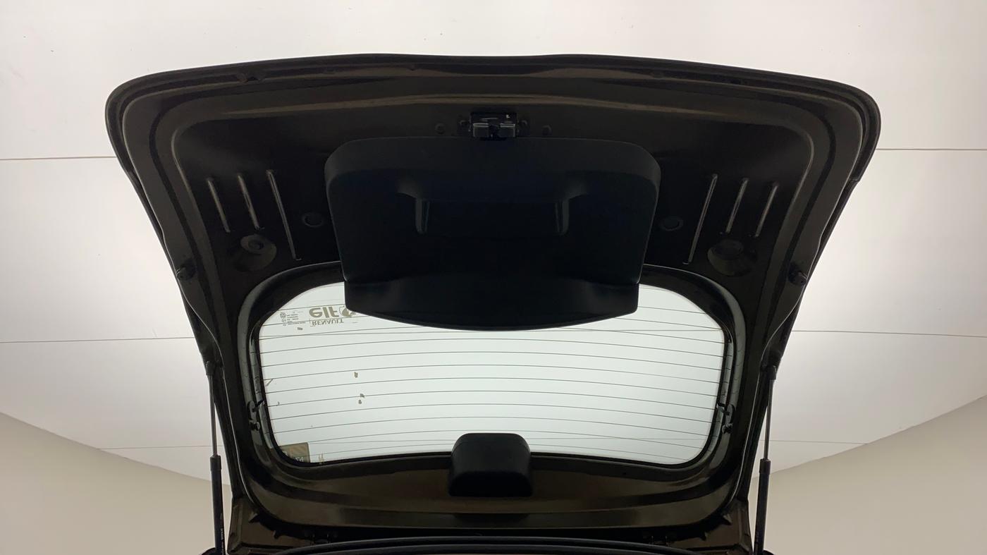 2019 Renault Duster RXS CVT, Petrol, Automatic, 91,088 km, Boot Door Open