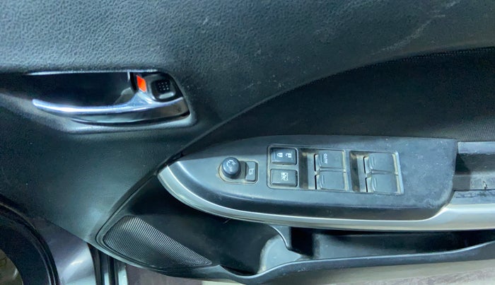 2018 Maruti Baleno DELTA PETROL 1.2, Petrol, Manual, 90,245 km, Driver Side Door Panels Control