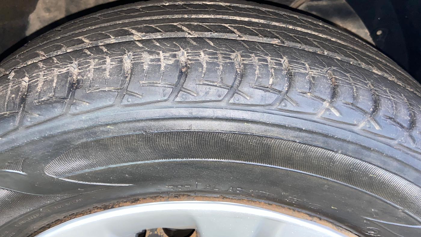 2018 Maruti Baleno DELTA PETROL 1.2, Petrol, Manual, 90,283 km, Right Front Tyre Tread