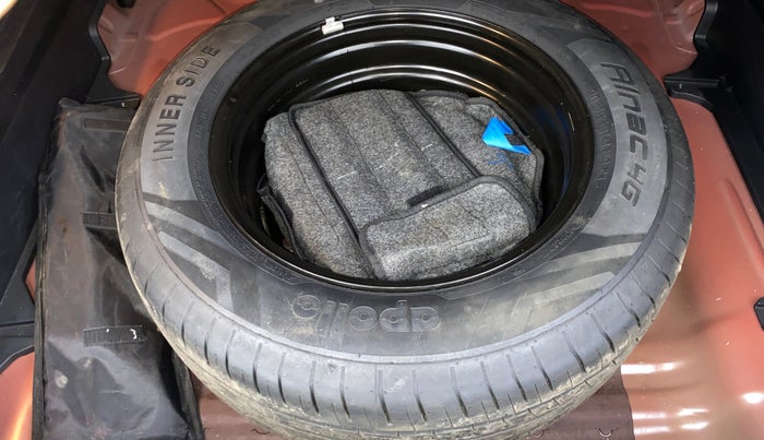 2021 Hyundai Creta SX (O) 1.4 TURBO DCT DUAL TONE, Petrol, Automatic, 29,416 km, Spare Tyre