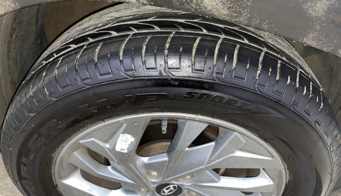 2021 Hyundai Creta SX (O) 1.4 TURBO DCT DUAL TONE, Petrol, Automatic, 29,416 km, Right Front Tyre Tread