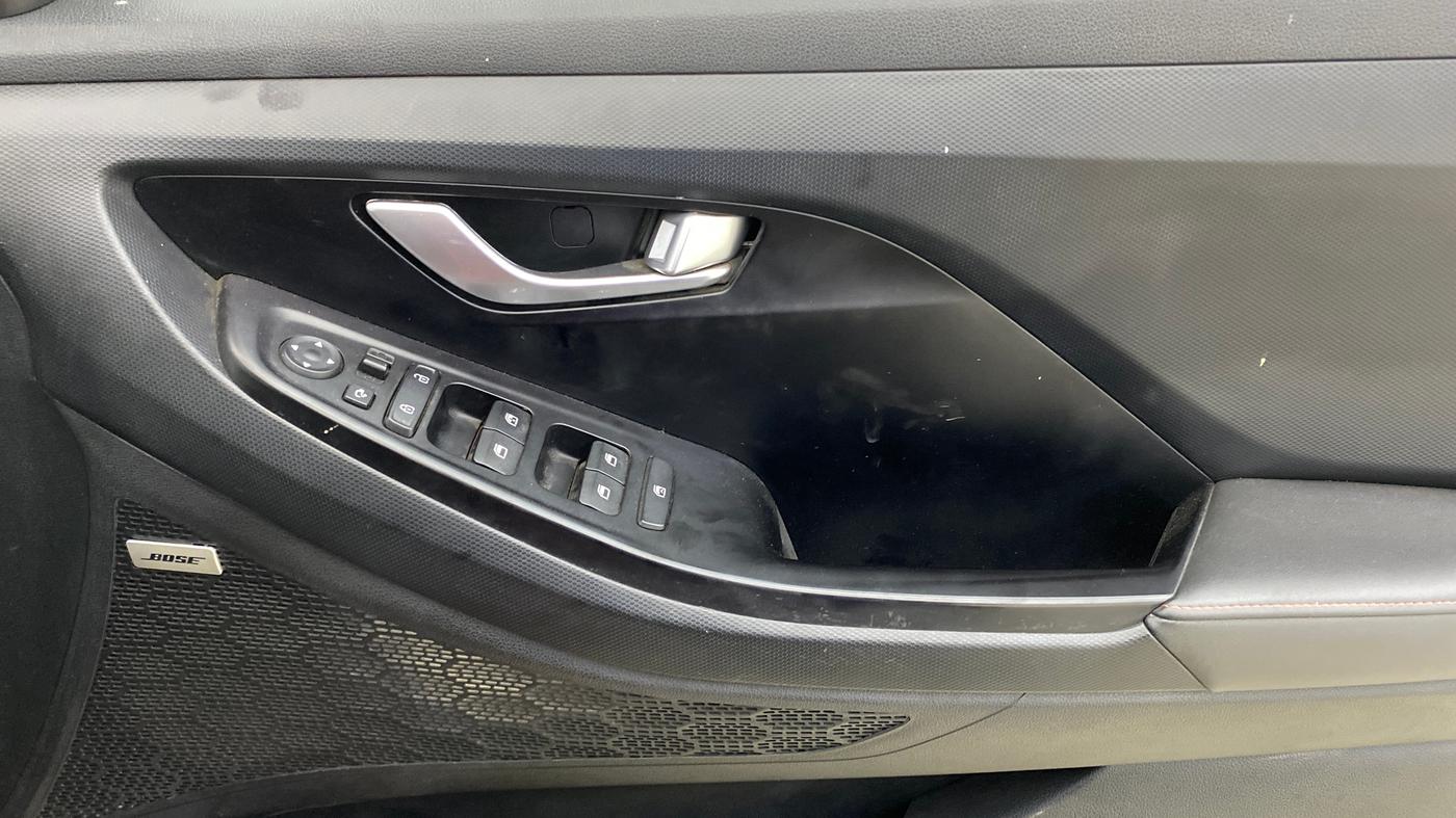 2021 Hyundai Creta SX (O) 1.4 TURBO DCT DUAL TONE, Petrol, Automatic, 29,416 km, Driver Side Door Panels Control
