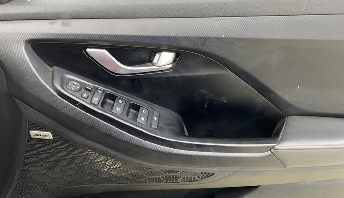 2021 Hyundai Creta SX (O) 1.4 TURBO DCT DUAL TONE, Petrol, Automatic, 29,416 km, Driver Side Door Panels Control