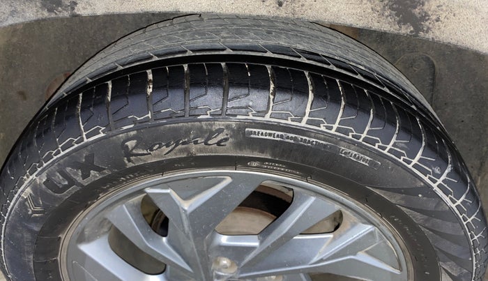 2021 Hyundai Creta SX (O) 1.4 TURBO DCT DUAL TONE, Petrol, Automatic, 29,416 km, Left Rear Tyre Tread