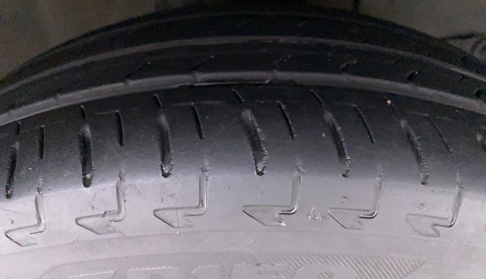 2010 Honda City S MT PETROL, Petrol, Manual, 71,247 km, Right Front Tyre Tread