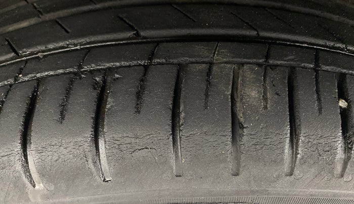 2021 MG HECTOR SHARP 1.5 PETROL CVT, Petrol, Automatic, 45,108 km, Left Front Tyre Tread