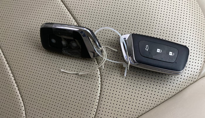 2021 MG HECTOR SHARP 1.5 PETROL CVT, Petrol, Automatic, 45,108 km, Key Close Up