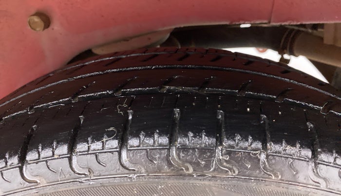 2011 Maruti A Star VXI (ABS) AT, Petrol, Automatic, 77,015 km, Left Rear Tyre Tread