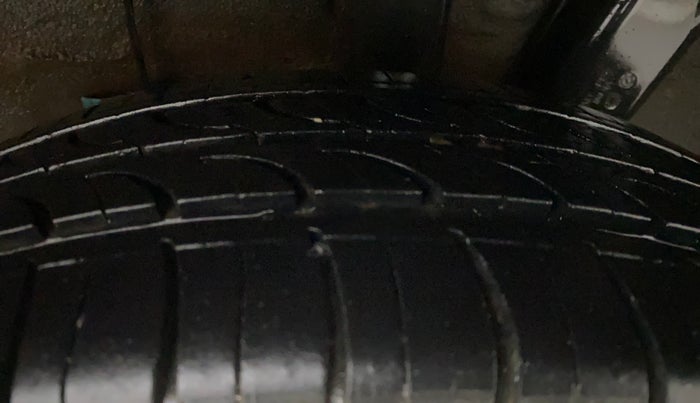 2022 Hyundai GRAND I10 NIOS SPORTZ 1.2 KAPPA VTVT CNG, CNG, Manual, 64,074 km, Left Rear Tyre Tread