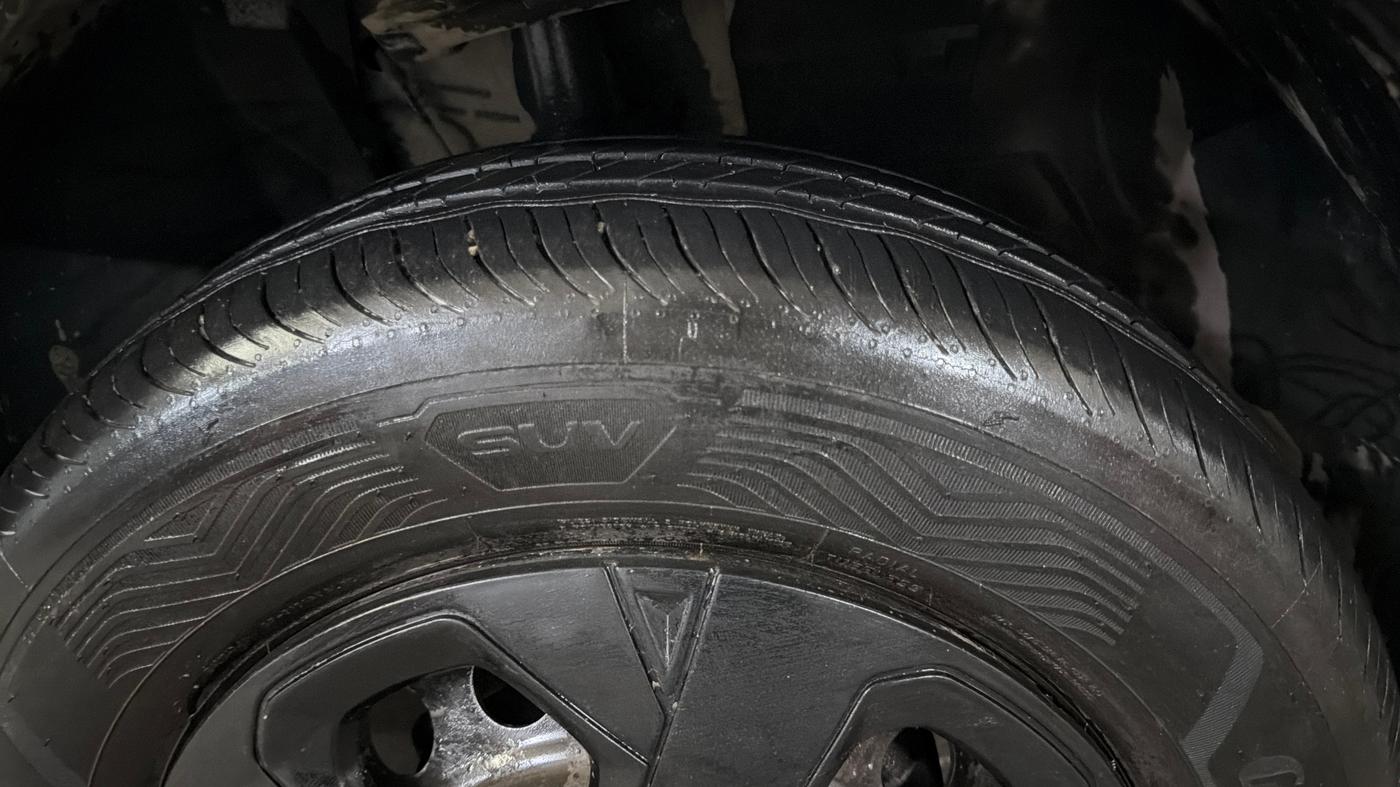 2022 Tata PUNCH PURE MT, Petrol, Manual, 84,154 km, Right Front Tyre Tread