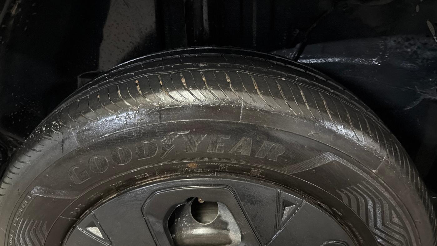 2022 Tata PUNCH PURE MT, Petrol, Manual, 84,154 km, Right Rear Tyre Tread