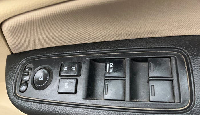 2021 Honda Amaze 1.2L I-VTEC VX, Petrol, Manual, 50,499 km, Driver Side Door Panels Control