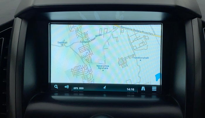 2017 Mahindra XUV500 W10 AT, Diesel, Automatic, 63,598 km, Navigation System