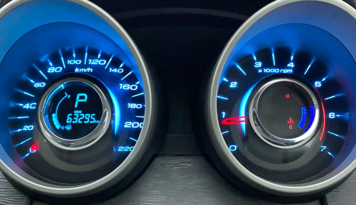 2017 Mahindra XUV500 W10 AT, Diesel, Automatic, 63,598 km, Odometer Image