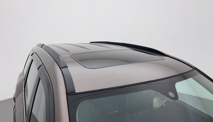 2017 Mahindra XUV500 W10 AT, Diesel, Automatic, 63,598 km, Roof