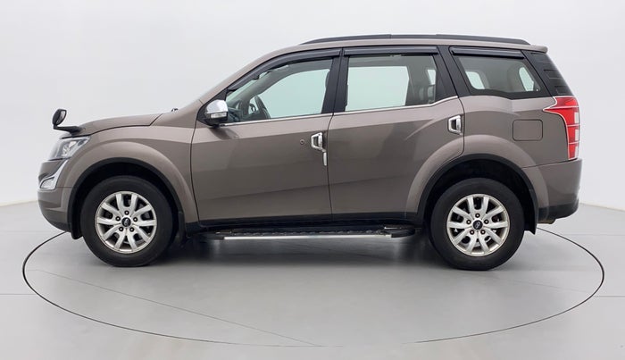 2017 Mahindra XUV500 W10 AT, Diesel, Automatic, 63,598 km, Left Side