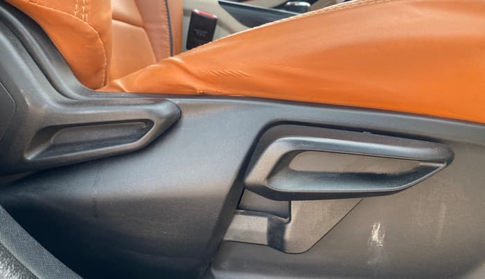 2023 Tata NEXON XZ PLUS PETROL SUNROOF, Petrol, Manual, 65,665 km, Driver Side Adjustment Panel