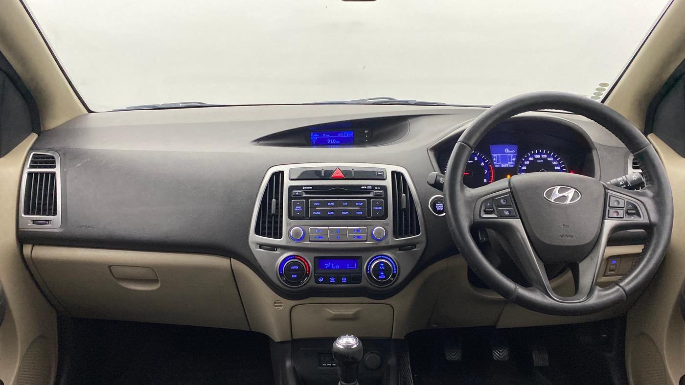 2014 Hyundai i20 ASTA 1.2, Petrol, Manual, 57,010 km, Dashboard